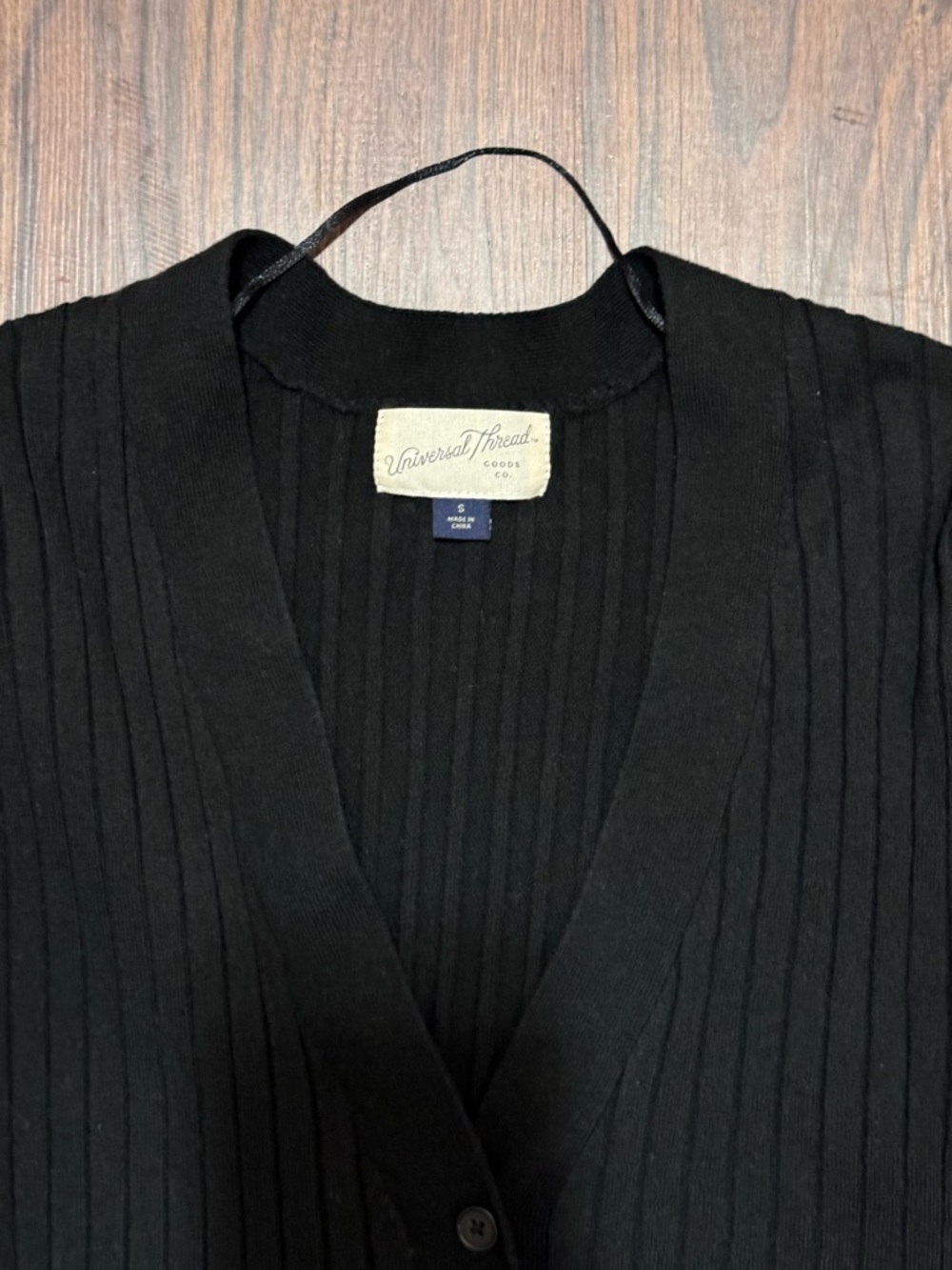 Universal Thread Black Ribbed V-Neck Button Cardigan - Picture 4 of 4